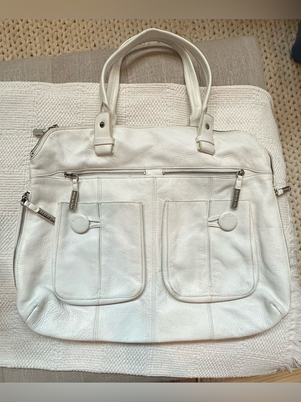 Bodhi White Leather Dual-Pocket Tote